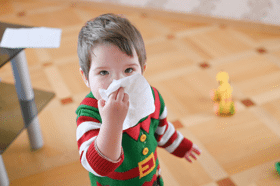 Trẻ bị viêm mũi dị ứng kéo dài có chữa được không?